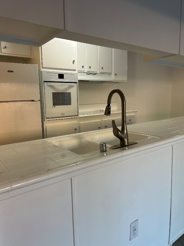 Photo - 10200 De Soto Ave Unit 109