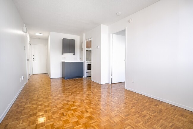 Living Room 1 - 5455 Rue de Terrebonne Unit 501