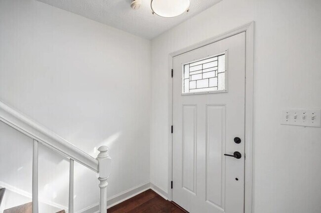 Photo - 401 Defoors Landing NW