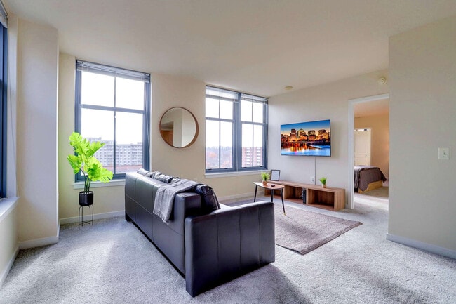 Photo - 550 14th St S Unit FL11-ID1022425P