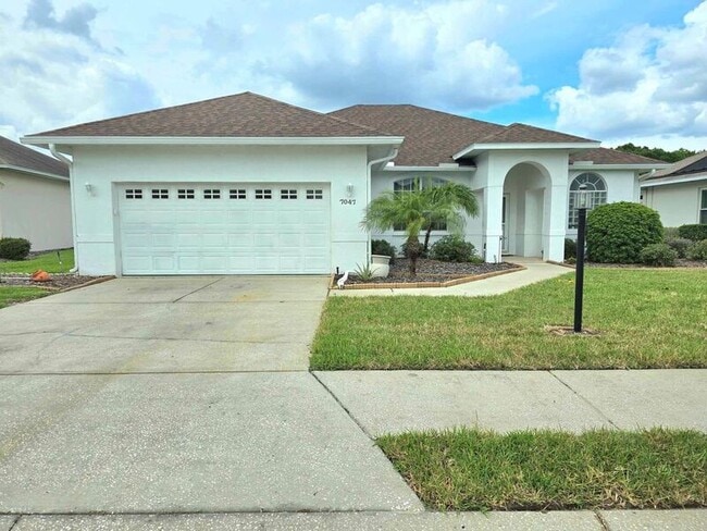 Building Photo - 7047 Hazeltine Cir