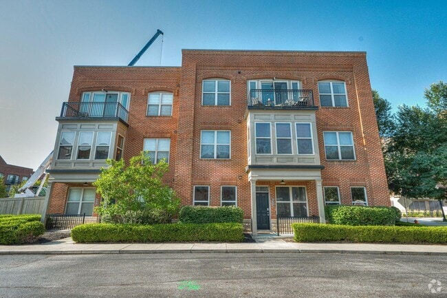 Building Photo - 962 Perry St Rental