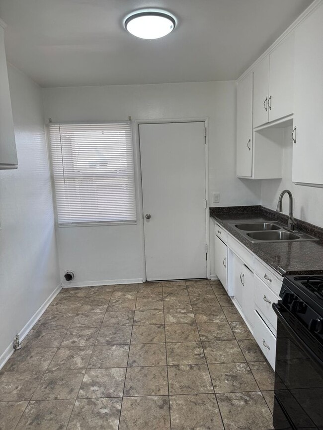 Photo - 6632 Indiana St Unit 6634