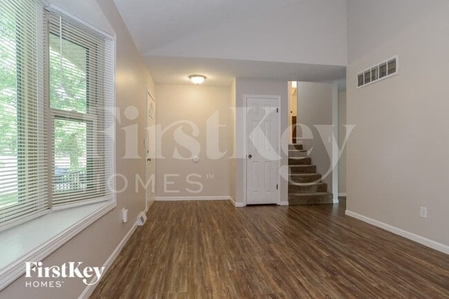 Photo - 6733 NW Sioux Dr