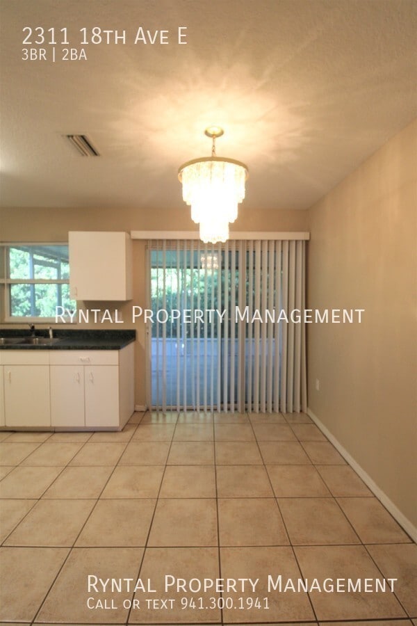 Photo - 2311 18th Ave E