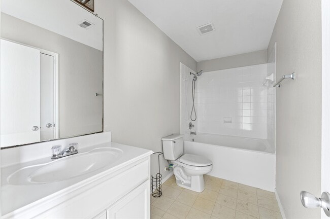 Photo - 7642 Appleberry Dr