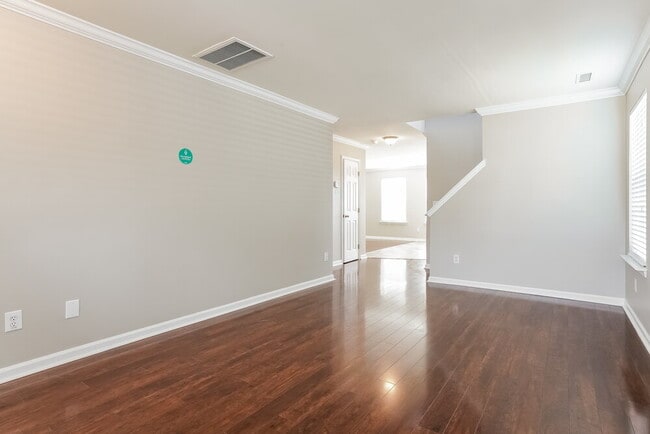 4005 Bearmont Pl