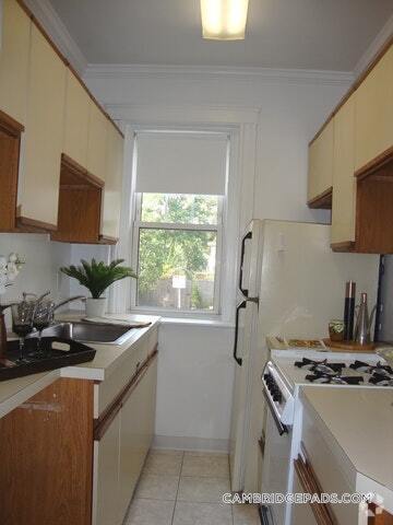 Building Photo - 21 Wendell St Rental