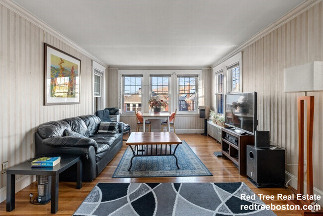 Building Photo - 88 Colborne Rd Rental
