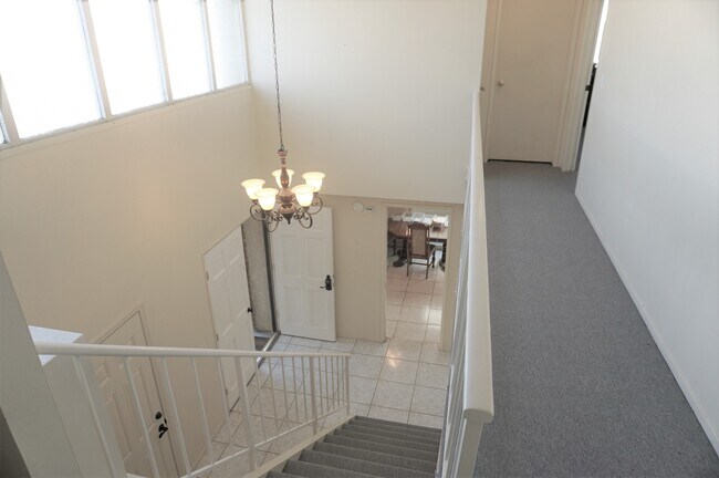 Photo - 5382 Pembury Dr