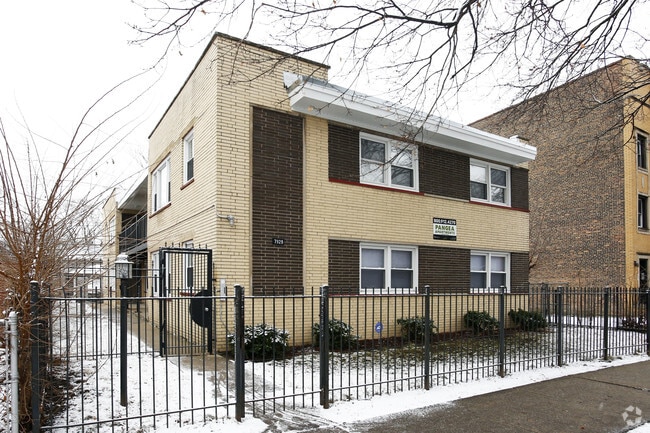 Building Photo - 7927 S Ellis