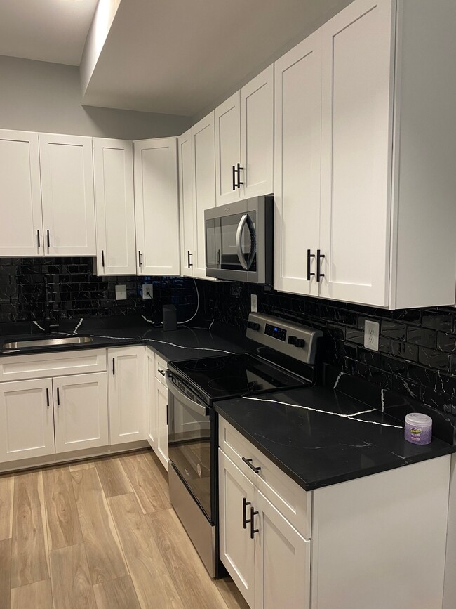 Building Photo - 1233 N Luzerne Ave Rental