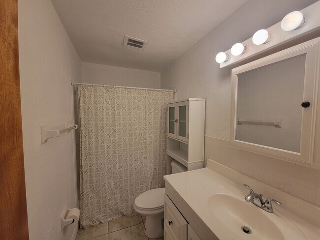 Photo - GC1054 Unit GC1054 A