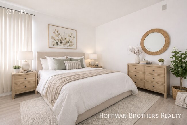 Building Photo - 905 Fedora St Unit 5