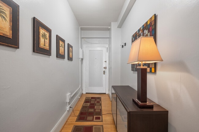 Photo - 1101 L St NW Unit 308