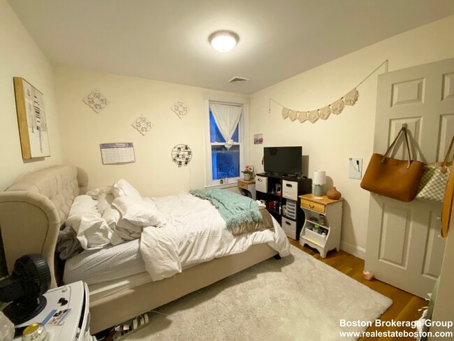 Photo - 5 Oswald St Unit 3