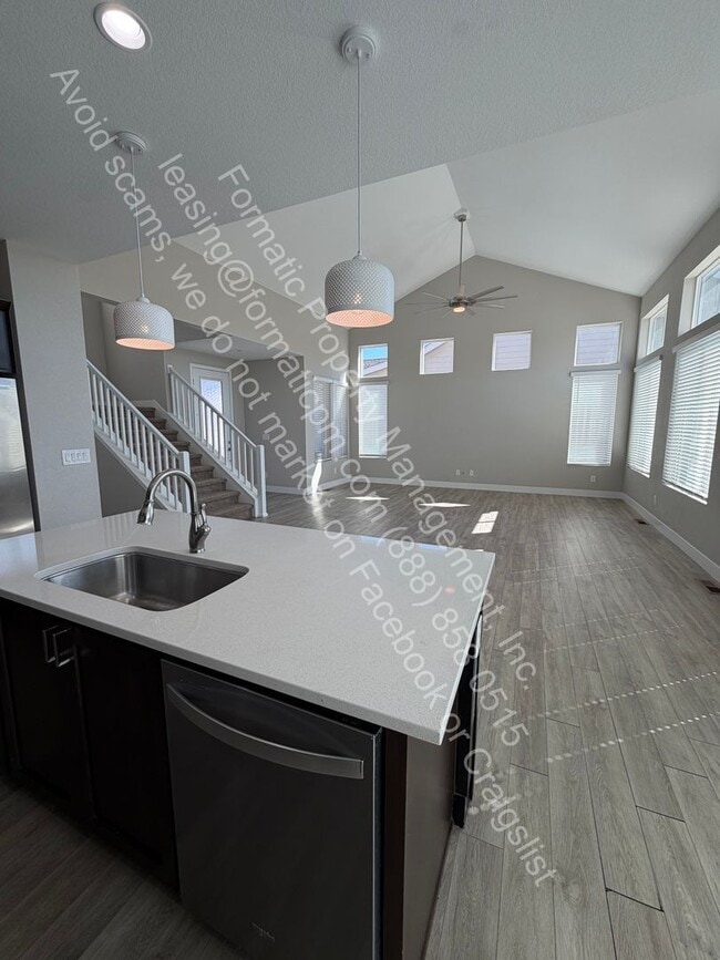 4340 Mt Shavano St