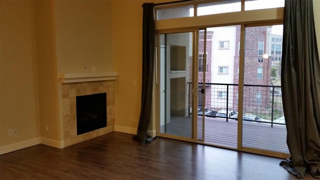 Photo - 305 Inverness Way S