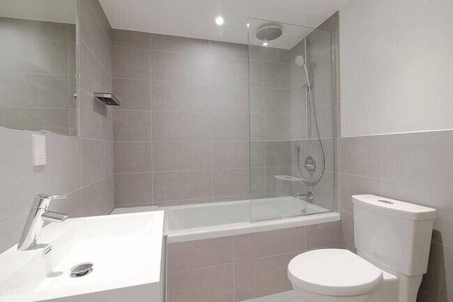 Photo - 3468 Rue Drummond Unit 503