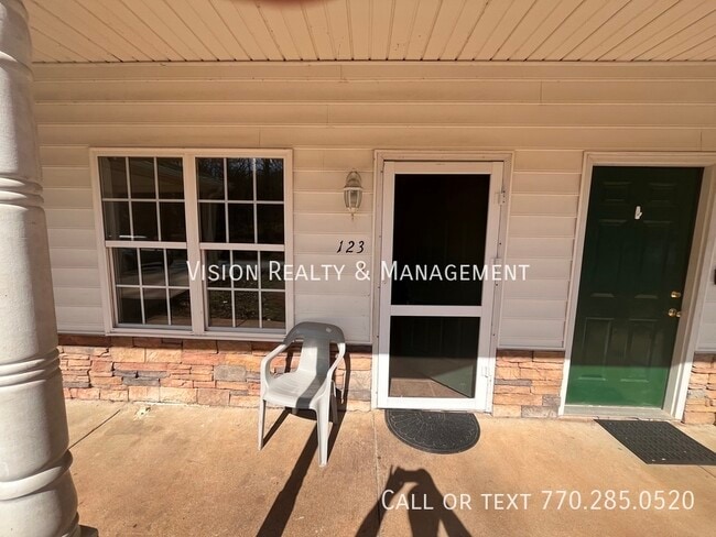 Photo - 123 Kaiser St