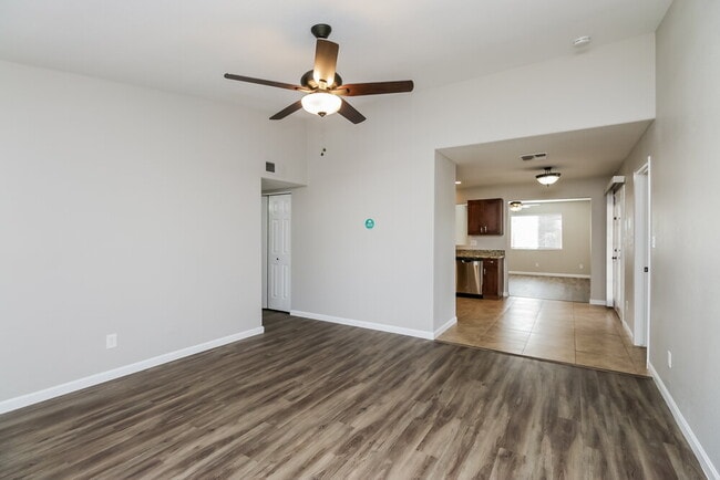 Photo - 3421 E Dragoon Ave