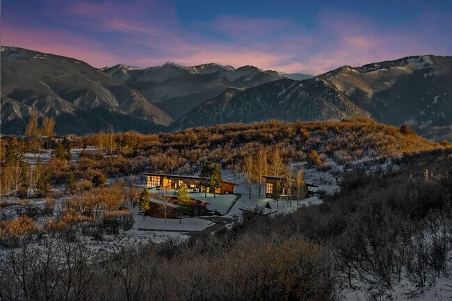 Photo - 2700 Juniper Hill Rd