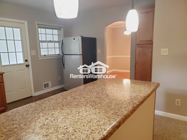Photo - 2020 Annette Ln SW