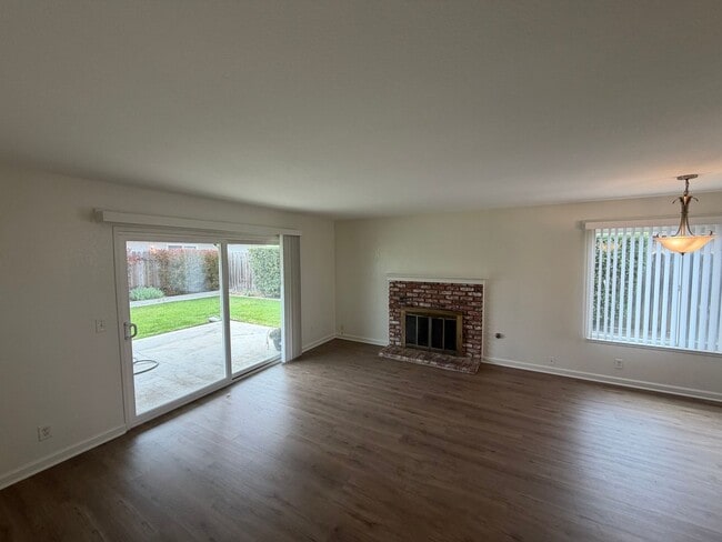Photo - 1310 Lesley Ct