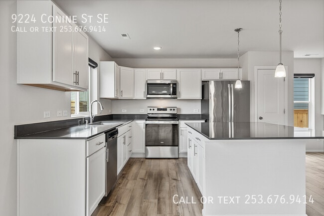 Photo - 9224 Conine St SE