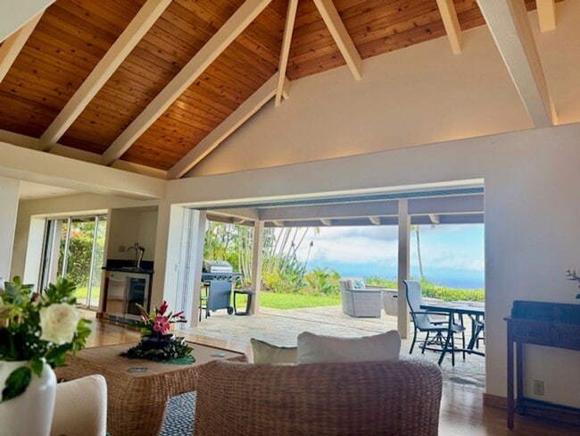 Photo - Luxury- Kona Hills Estates : Furnished Exquisite 3-Bedroom, 3.5 Bathroom Retreat