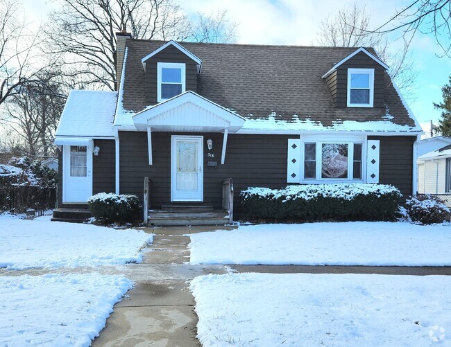 Building Photo - 518 Claremont Ave Rental