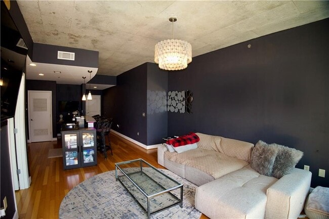 Photo - 950 W Peachtree St NW Unit 1102