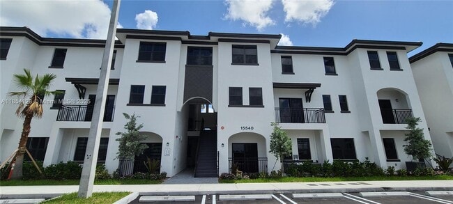 Building Photo - 15540 SW 136th St Unit 204 Rental