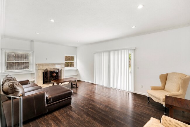 Photo - 8309 Denise Ln