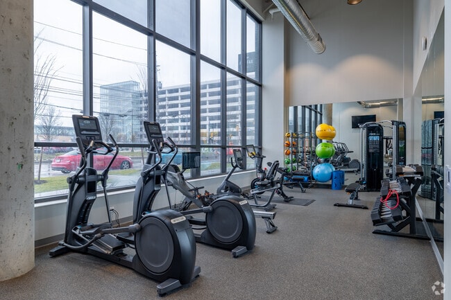 FITNESS CENTER - Medley