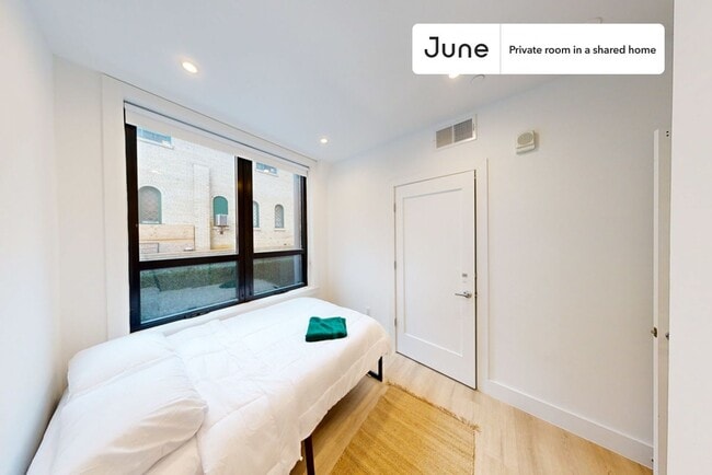 Building Photo - Room in Shared 4 bed/2 bath home Unit B