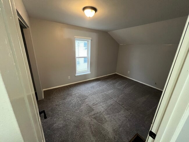 Photo - 15 Thorpe St Unit 15 Thorp St Upper