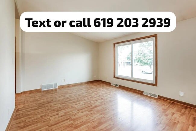 Photo - 905 Grand Blvd