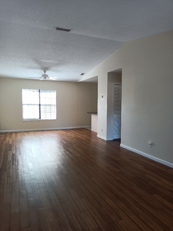 Building Photo - 7756 62nd Way N Unit D
