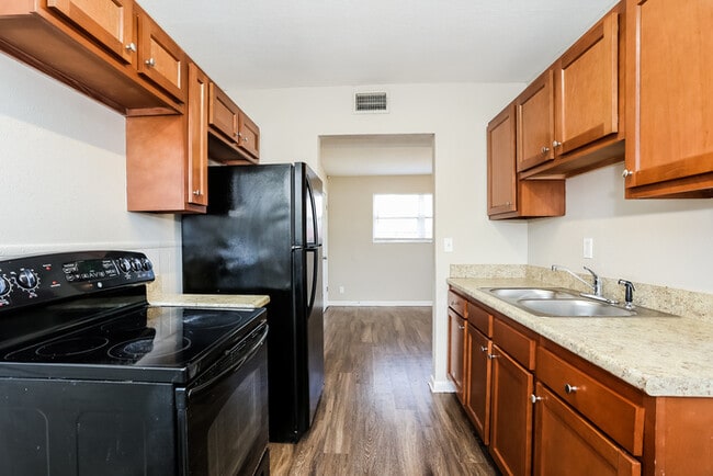 Photo - 6916 Jack Horner Ln