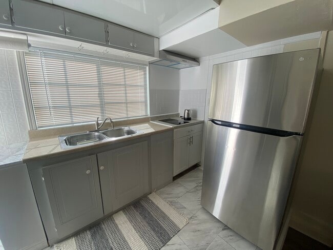 Photo - 20951 Burton St