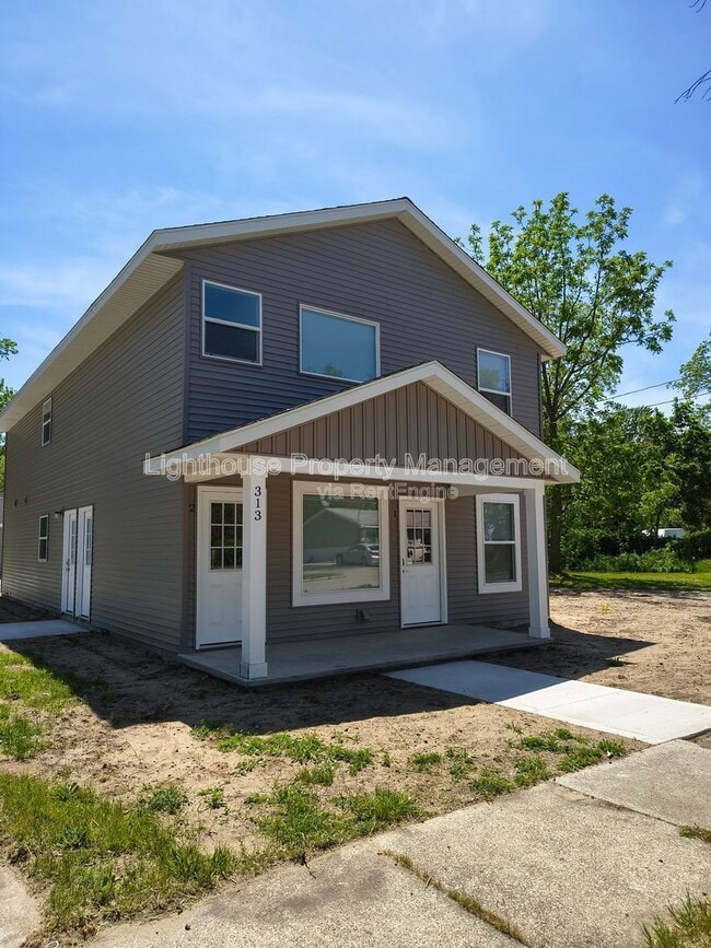 Building Photo - 313 Orchard Ave