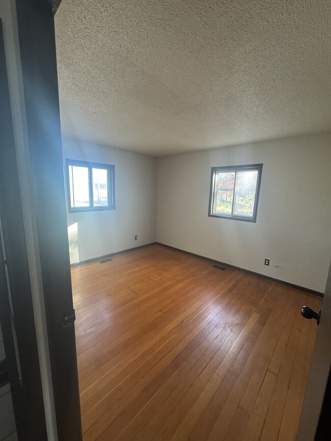 Photo - 3900 SE Fremont St