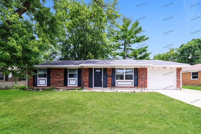 Photo - 7160 Claybeck Dr