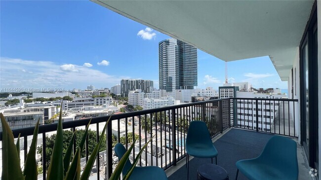 Building Photo - 1800 Collins Ave Unit 12B Rental