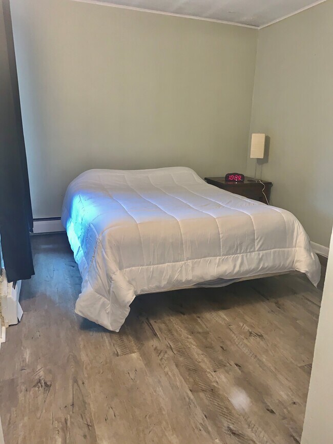 Photo - 140 Kenrick St Unidad 25