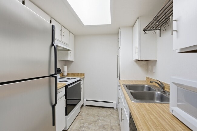 Photo - 1140 Walnut Ave Unidad 17