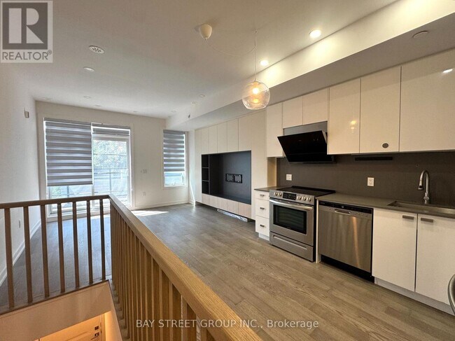 Photo - 57 Finch Ave W