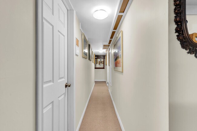 Photo - 46 Falaise Rd