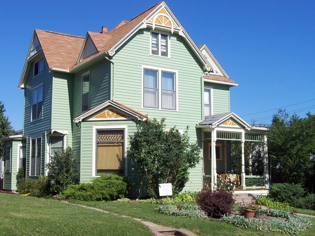 109 S Johnson - 109 S Johnson St Unit Furnished Sunny South
